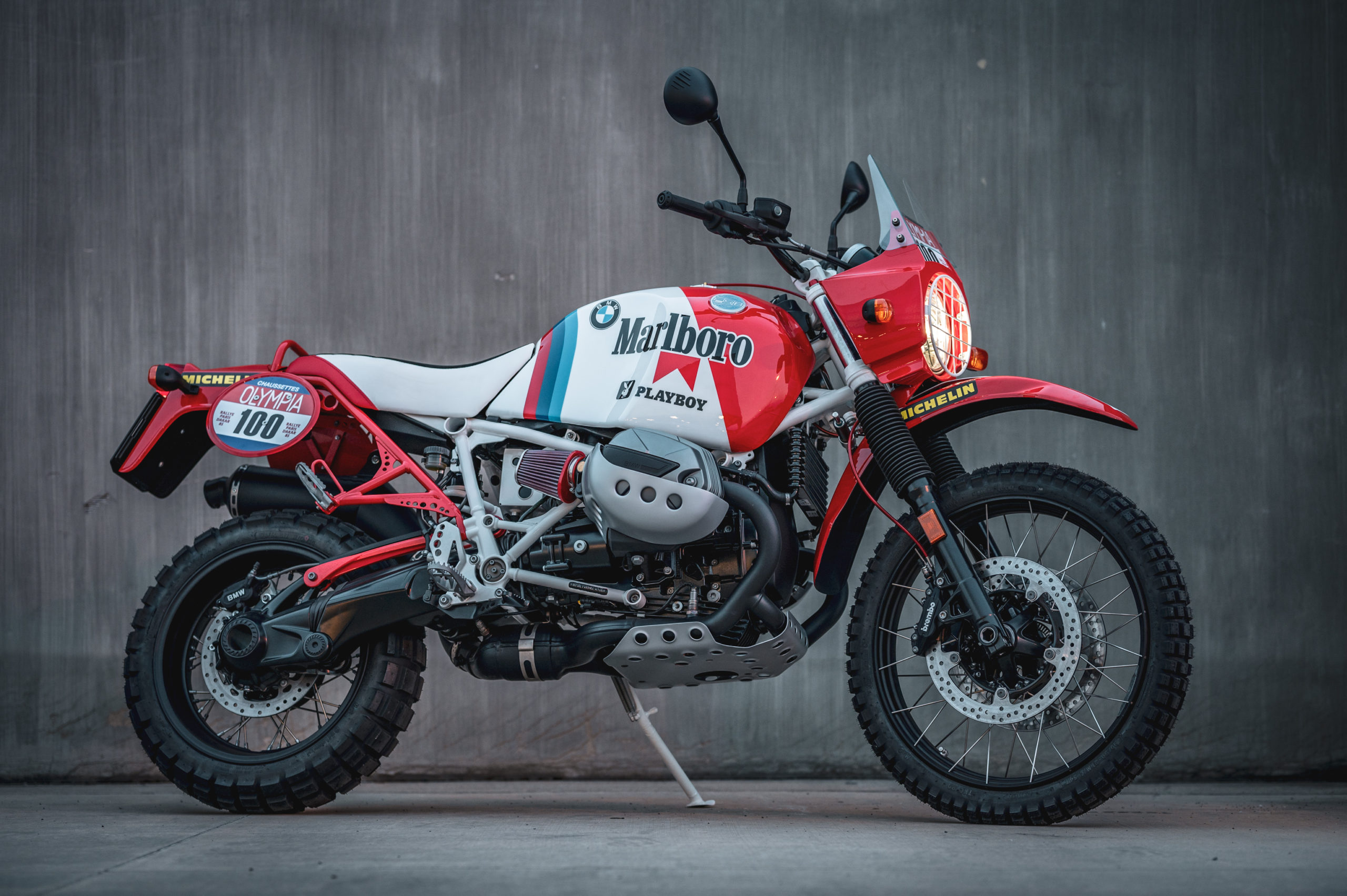 Pocta dvojnásobnému víťazovi Rally Dakar! BMW R nineT Gaston Rahier ...