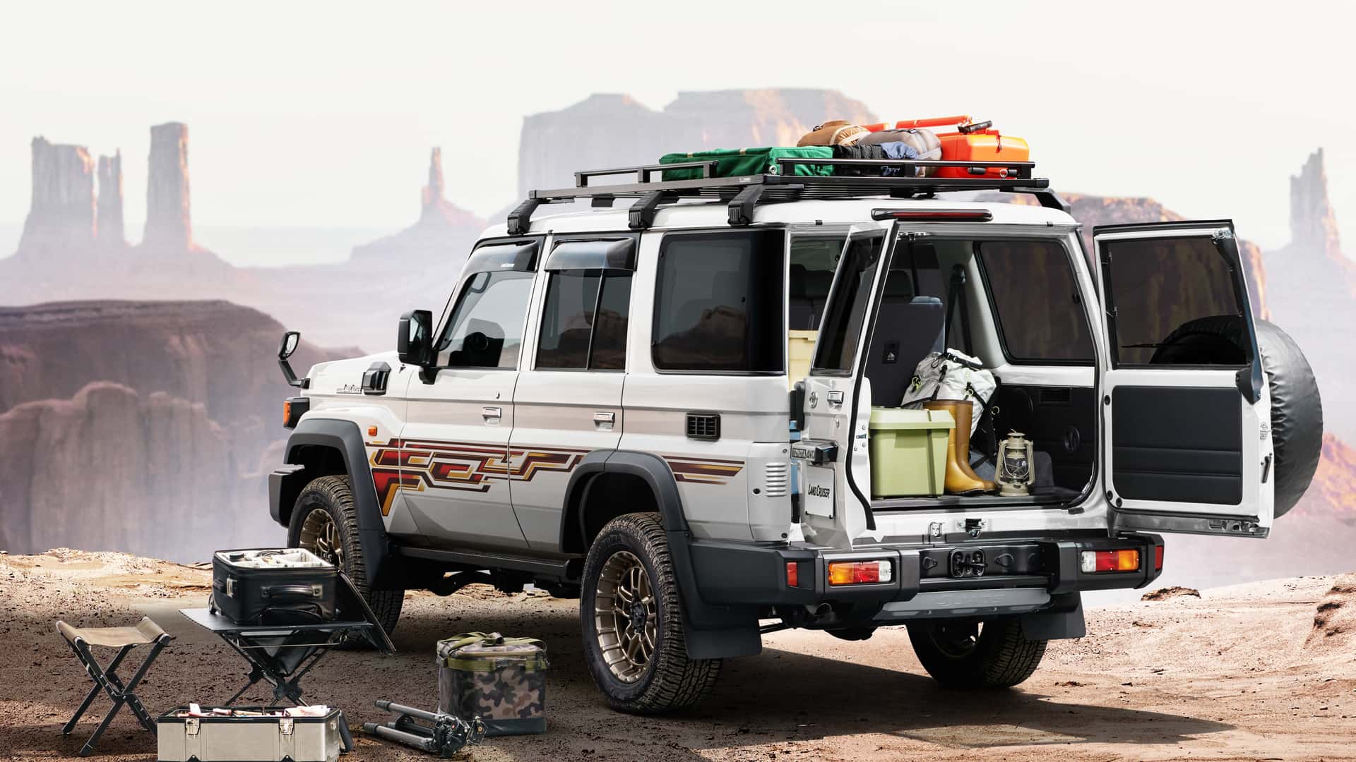 Toyota Land Cruiser 70 z roku 1984 je späť! Nielen Japonci sa môžu ...